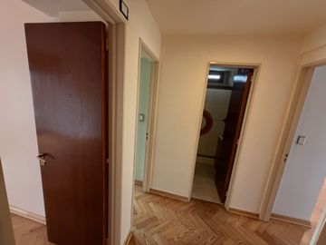 DEPARTAMENTO VENTA FLORES 4 AMBIENTES COCHERA DEP