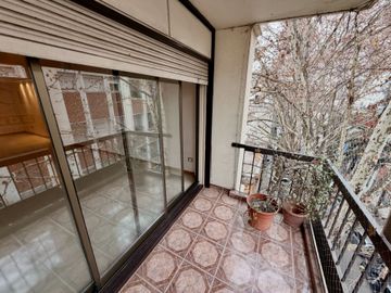 DEPARTAMENTO VENTA FLORES 4 AMBIENTES COCHERA DEP