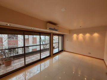 DEPARTAMENTO VENTA FLORES 4 AMBIENTES COCHERA DEP