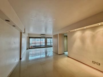 DEPARTAMENTO VENTA FLORES 4 AMBIENTES COCHERA DEP