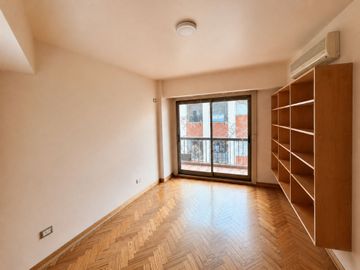 DEPARTAMENTO VENTA FLORES 4 AMBIENTES COCHERA DEP