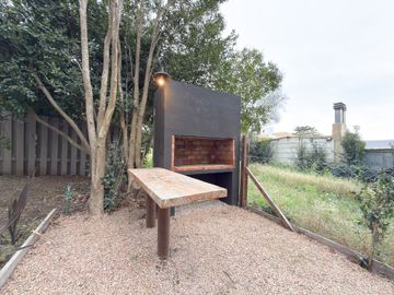 CASA EN VENTA BARRIO UNCAS
