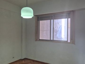 VENTA DEPARTAMENTO TRES AMBIENTES EN BOEDO