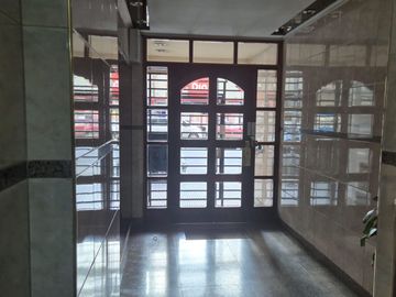 VENTA DEPARTAMENTO TRES AMBIENTES EN BOEDO
