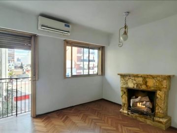 VENTA DEPARTAMENTO TRES AMBIENTES EN BOEDO
