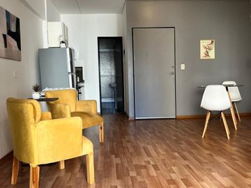 VENTA MONOAMBIENTE BALCON LUZ Y COCHERA COLEGIALES