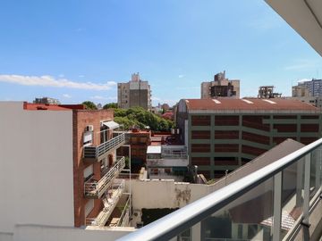 2 ambientes en venta - Colegiales - Apto Crédito
