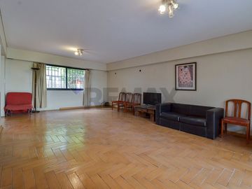 Espectacular casa a la venta en La Paternal