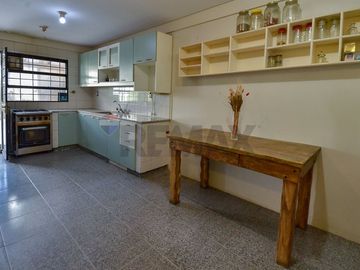 Espectacular casa a la venta en La Paternal