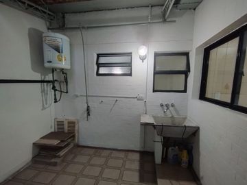 ALQUILER DEPARTAMENTO 3 AMBIENTES CON PATIO