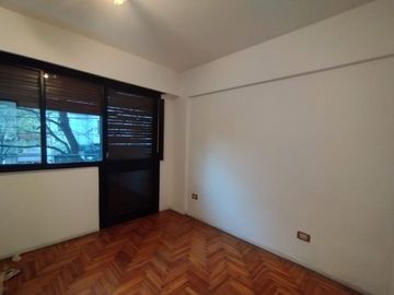 ALQUILER DEPARTAMENTO 3 AMBIENTES CON PATIO