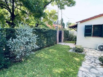 CASA 4 AMBIENTES EN  BARRIO UNO APTO CREDITO
