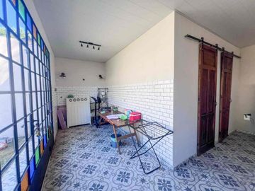 CASA 3 AMBIENTES JARDIN QUINCHO PARRILLA