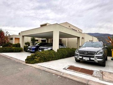 Casa en venta  en LO BARNECHEA
