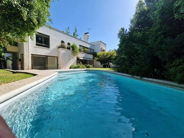 Casa en venta  en LO BARNECHEA