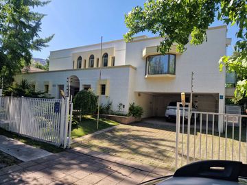 Casa en venta  en LO BARNECHEA