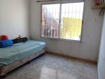 Venta PH 3 Ambientes en Moron con Patio y Cochera