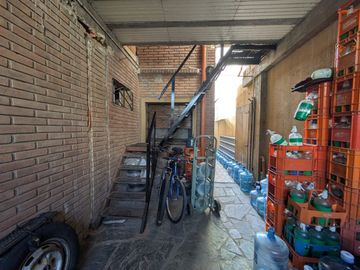Venta 2 Dptos. cochera Vicente López 265 m2