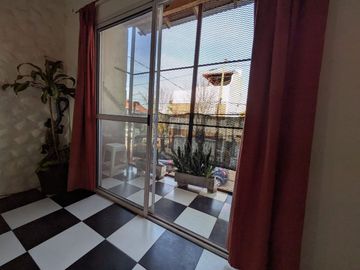 Venta 2 Dptos. cochera Vicente López 265 m2