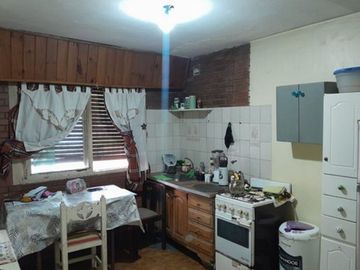 PH EN VENTA CON PATIO LOMAS DE ZAMORA