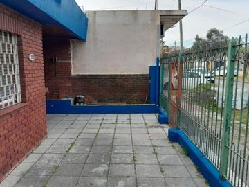 PH EN VENTA CON PATIO LOMAS DE ZAMORA