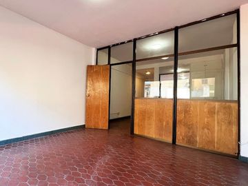 ALQUILER DE OFICINA SOBRE AV BELGRANO