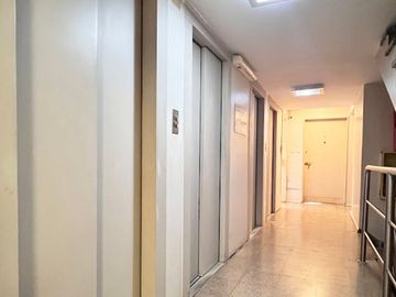 ALQUILER DE OFICINA SOBRE AV BELGRANO