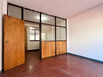 ALQUILER DE OFICINA SOBRE AV BELGRANO