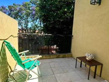 VENTA TRIPLEX 4 AMBIENTES APTO CREDITO- OLIVOS