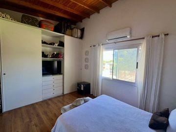 VENTA TRIPLEX 4 AMBIENTES APTO CREDITO- OLIVOS
