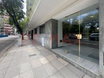 Venta 2 deptos 3 y 2 amb Pza Misericordia, Flores