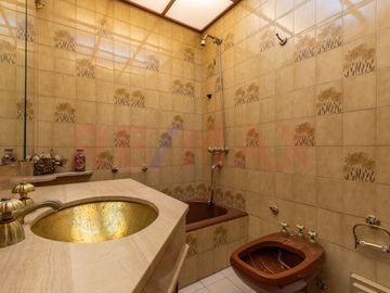 Venta 2 deptos 3 y 2 amb Pza Misericordia, Flores