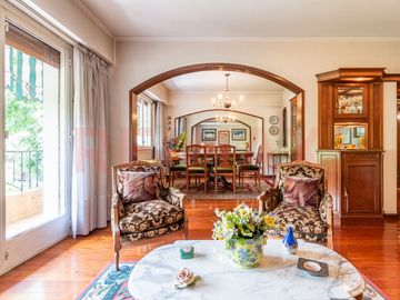 Venta 2 deptos 3 y 2 amb Pza Misericordia, Flores