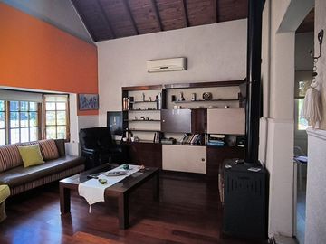 VENTA DE CASA 5 AMBIENTES ADROGUE CENTRO PILETA