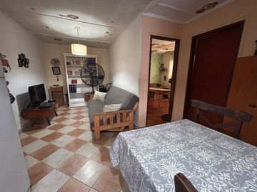 Casa 4 ambientes Venta Gerli Multifamiliar c/Patio