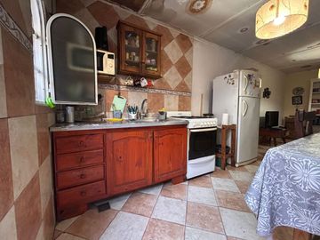 Casa 4 ambientes Venta Gerli Multifamiliar c/Patio