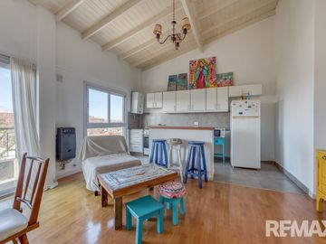 Venta Departamento 2 Ambientes Cochera Balcon