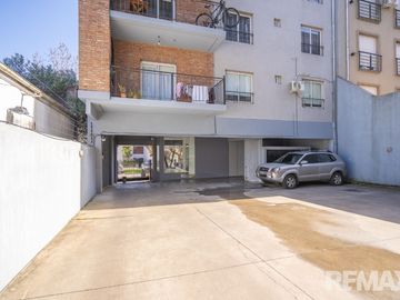Venta Departamento 2 Ambientes Cochera Balcon