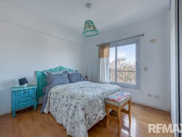 Venta Departamento 2 Ambientes Cochera Balcon