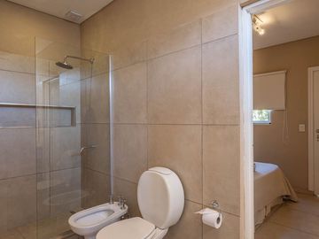 Alquiler de casa amoblada 3 amb en Bo.Zorzal Pilar