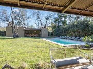 Alquiler de casa amoblada 3 amb en Bo.Zorzal Pilar