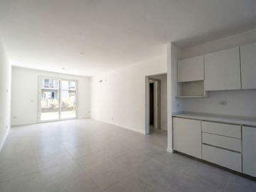 VENTA DEPTO 3 AMB A ESTRENAR C/COCH - PILAR