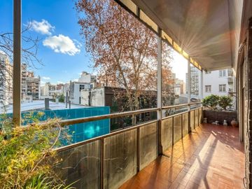 VENTA 4 AMB C/BALCÓN Y COCH - A REFACCIONAR