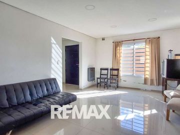 Venta casa 3 dorm. jardin 3 coch derqui pilar.