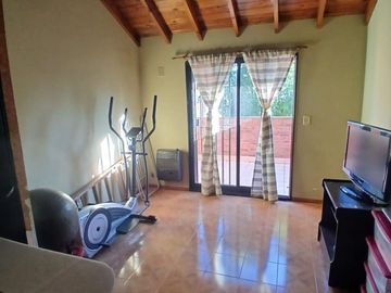 ecxelente triplex vicente lopez