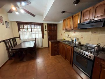 Venta hermosa casa en el Flores