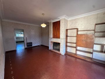 ALQUILER COMERCIAL CASA CENTRO DE PILAR