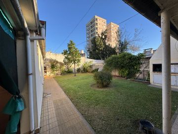 ALQUILER COMERCIAL CASA CENTRO DE PILAR