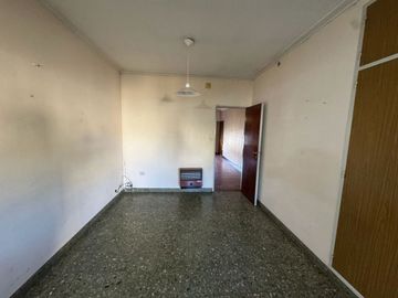 ALQUILER COMERCIAL CASA CENTRO DE PILAR