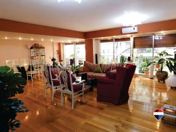 Depto. 4 ambientes en venta en Palermo con cochera